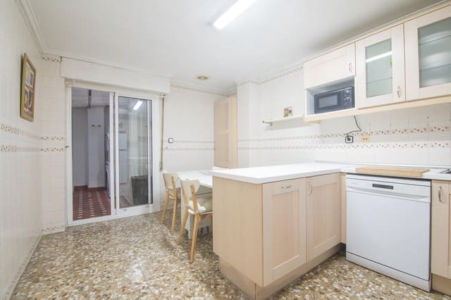 3 makuuhuone Asunto vuokrattavana paikassa Elche / Elx - 850 € (Ref: 9527803)