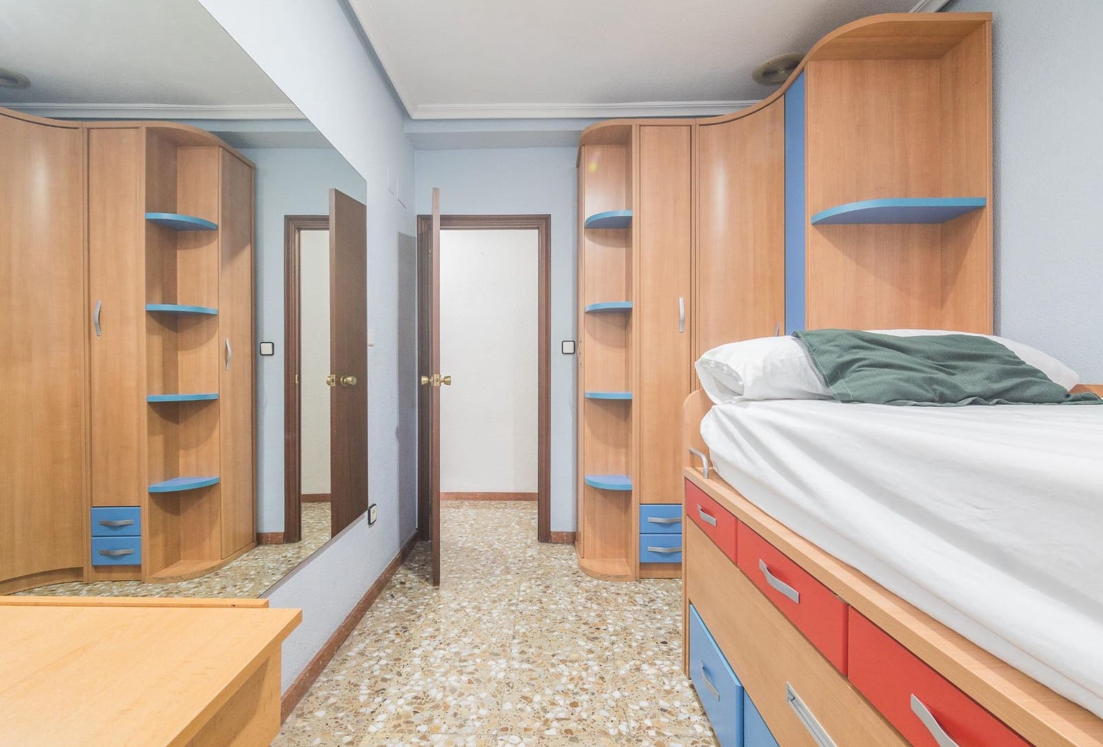 3 makuuhuone Asunto vuokrattavana paikassa Elche / Elx - 850 € (Ref: 9527803)