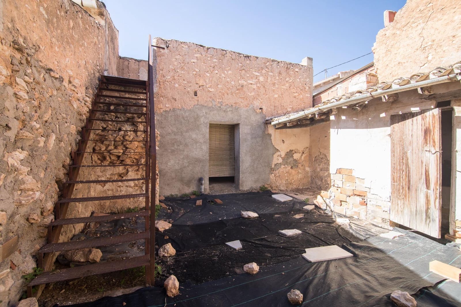 Kommersiell til salgs i L'Alguena / Alguenya - € 25 000 (Ref: 9551665)