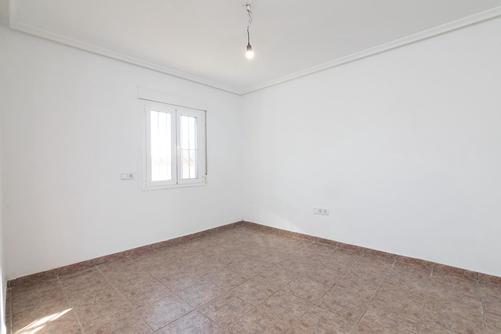 2 bedroom Villa for sale in Catral - € 189,000 (Ref: 9695435)