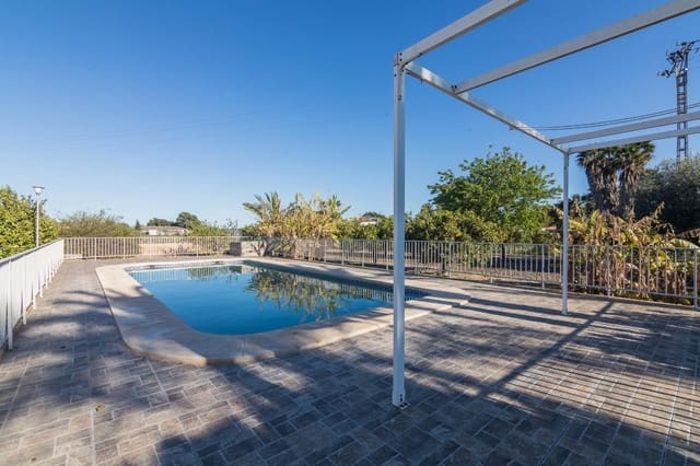 4 Zimmer Villa zu verkaufen in Valverde, Elche / Elx mit Pool Garage - 425.000 € (Ref: 9715006)
