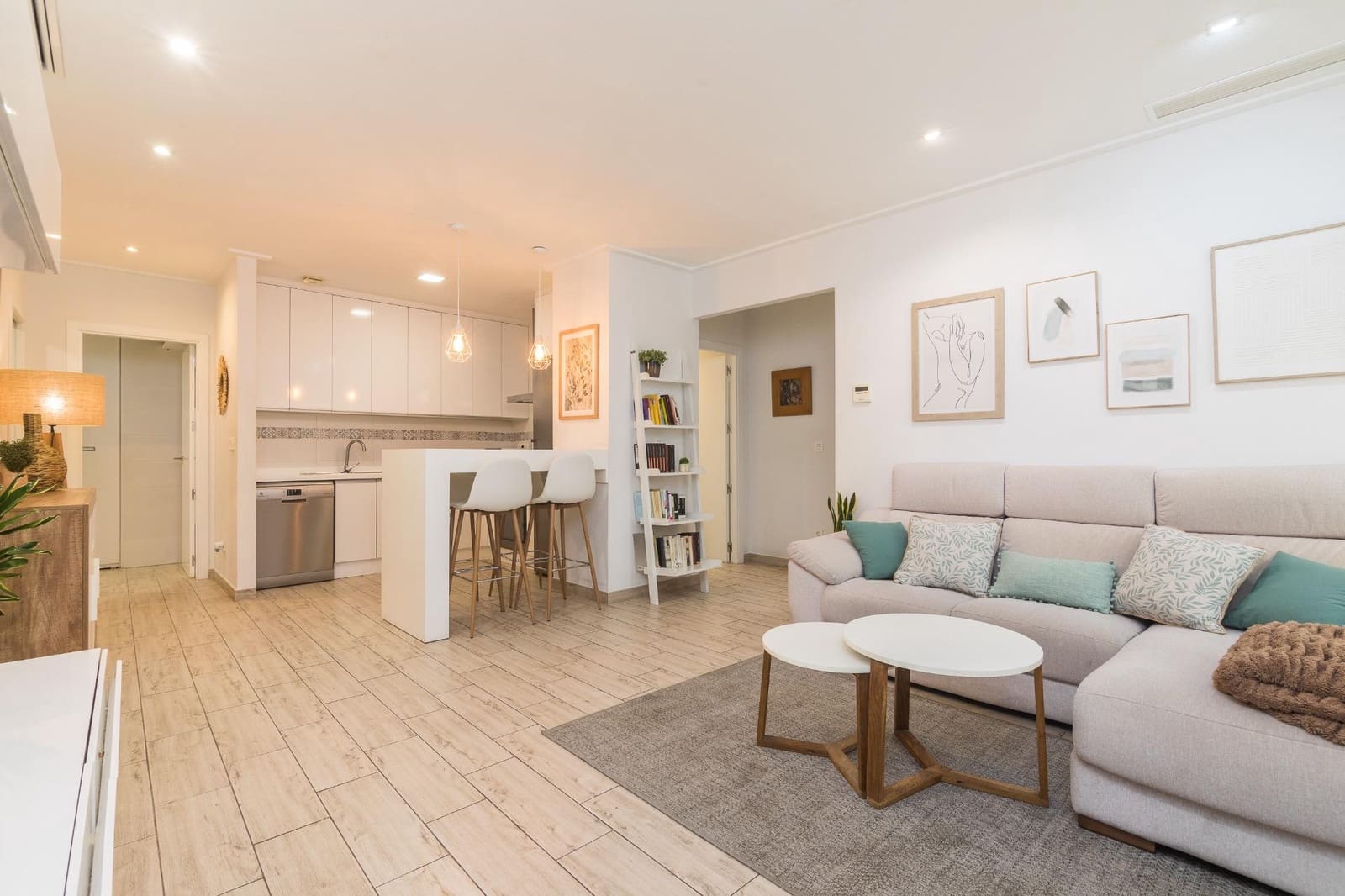 3 bedroom Apartment for sale in Elche / Elx - € 250,000 (Ref: 9720049)