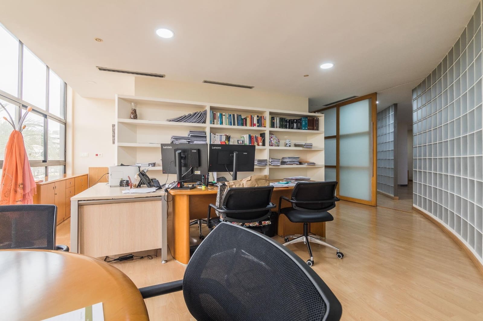 Kontor til salg i Elche / Elx - € 460.000 (Ref: 9752137)