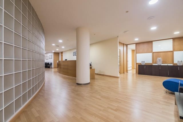 Kantoor te koop in Nou Altabix, Elche / Elx - € 460.000 (Ref: 9752137)
