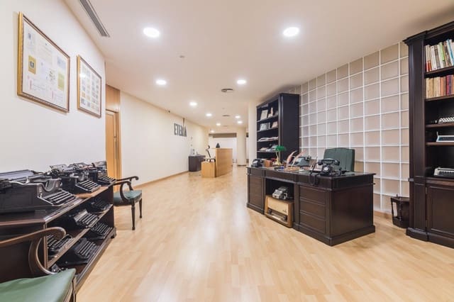 Kantoor te koop in Nou Altabix, Elche / Elx - € 460.000 (Ref: 9752137)
