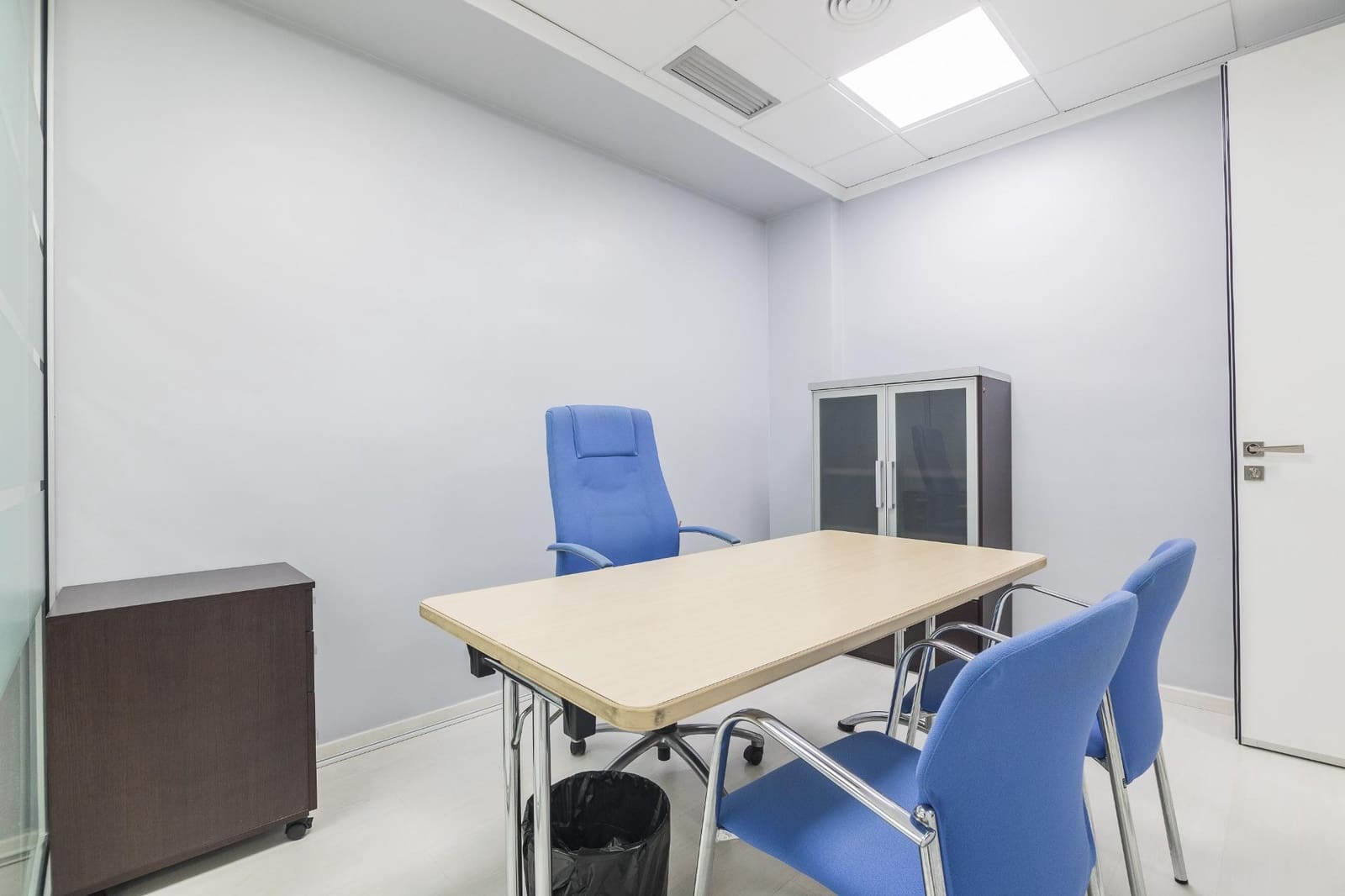 Office for sale in Elche / Elx - € 360,000 (Ref: 9755815)