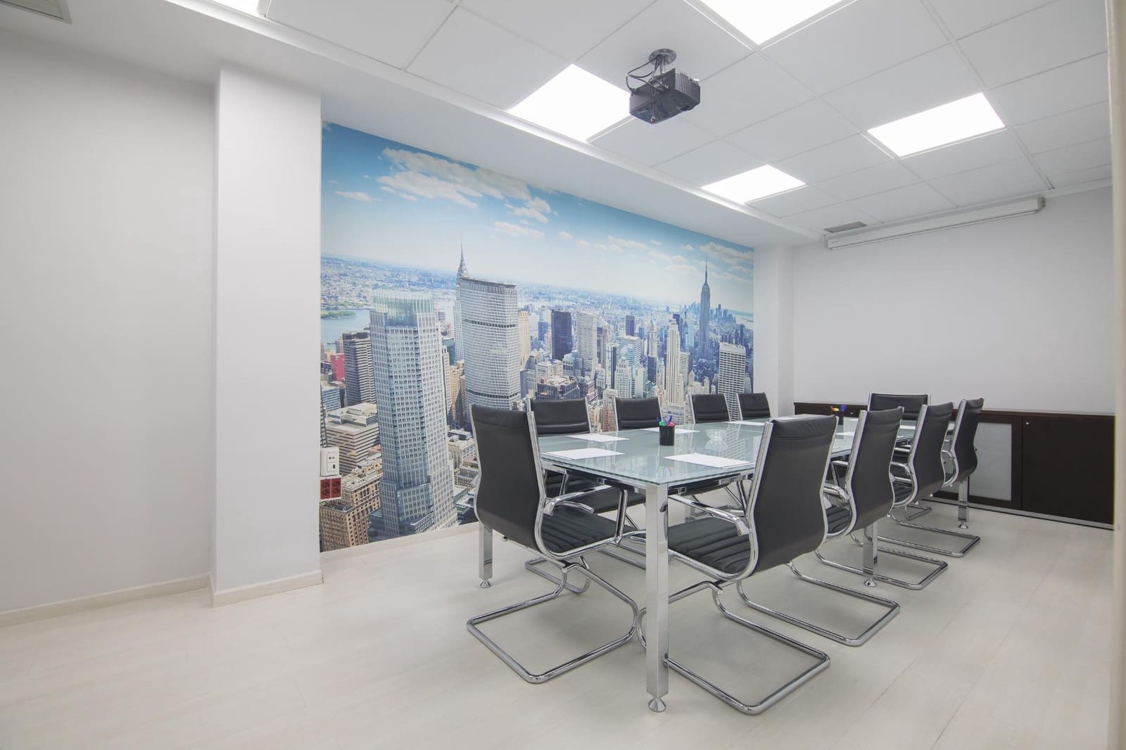 Office for sale in Elche / Elx - € 360,000 (Ref: 9755815)