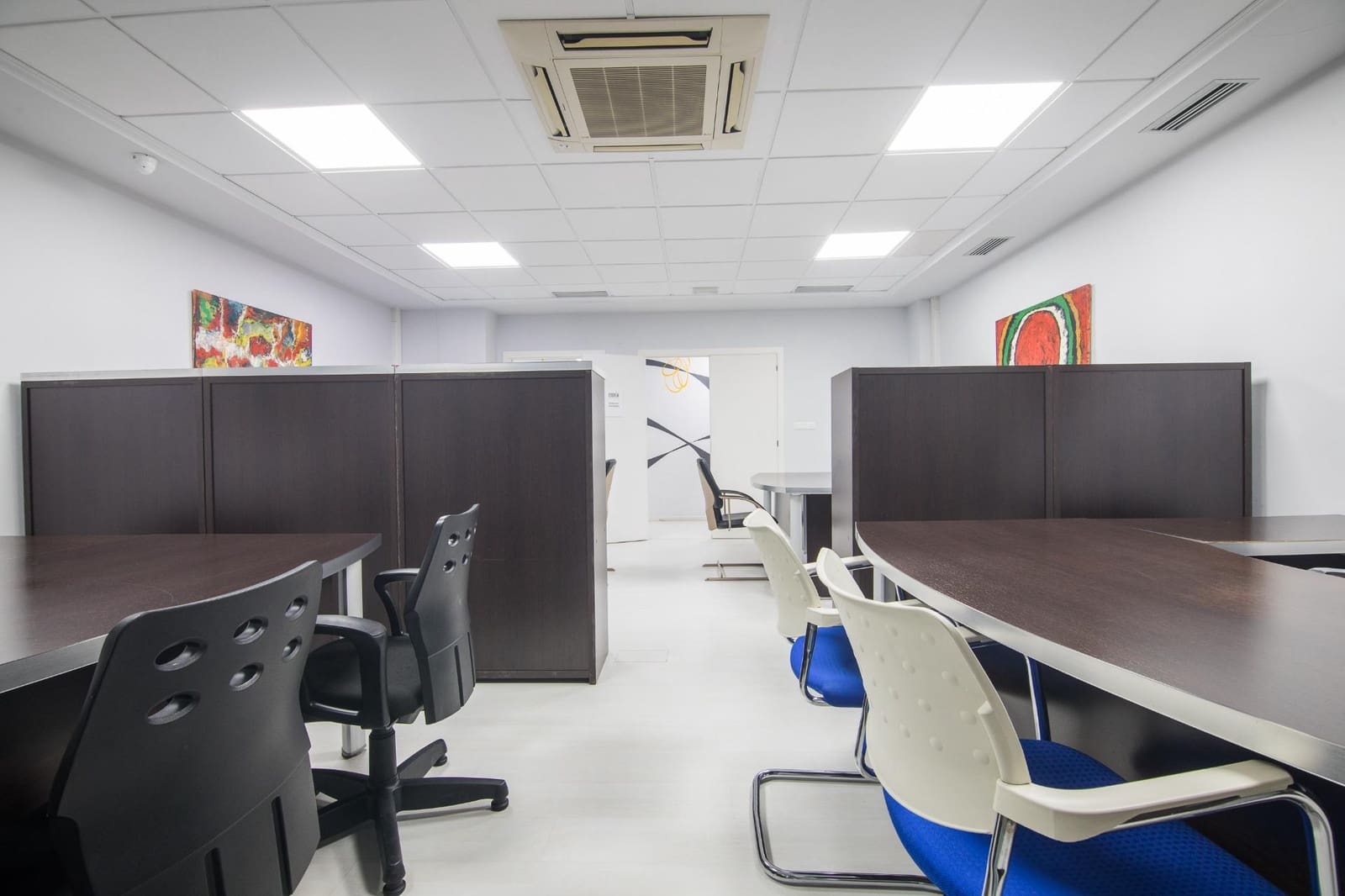 Office for sale in Elche / Elx - € 360,000 (Ref: 9755815)