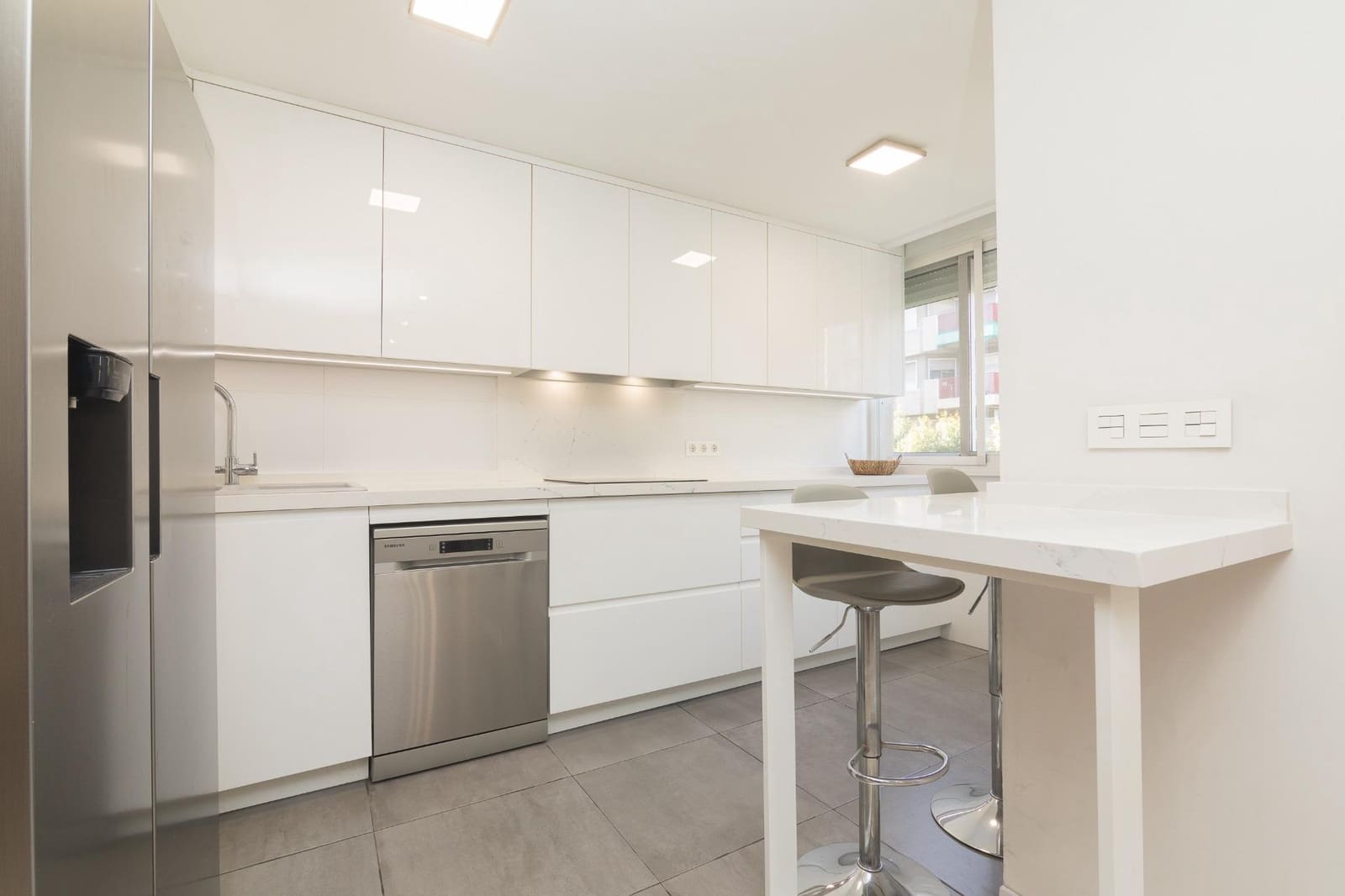 4 slaapkamer Flat te huur in Elche / Elx - € 1.200 (Ref: 9778269)