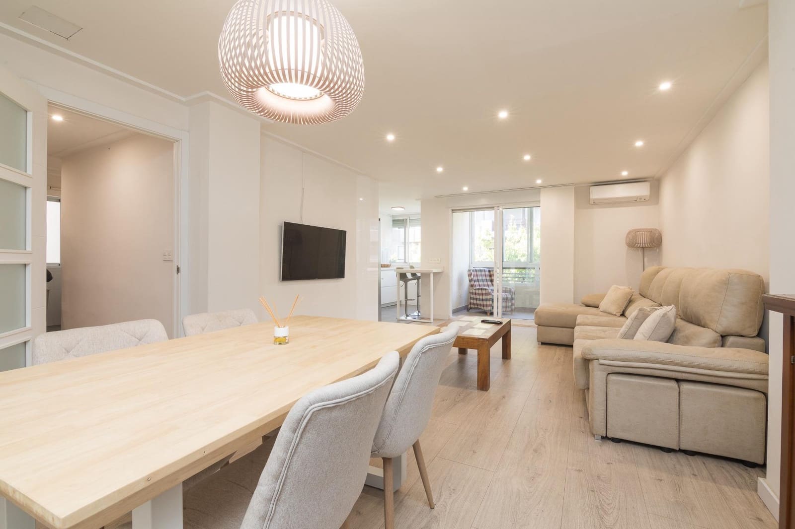 4 slaapkamer Flat te huur in Elche / Elx - € 1.200 (Ref: 9778269)