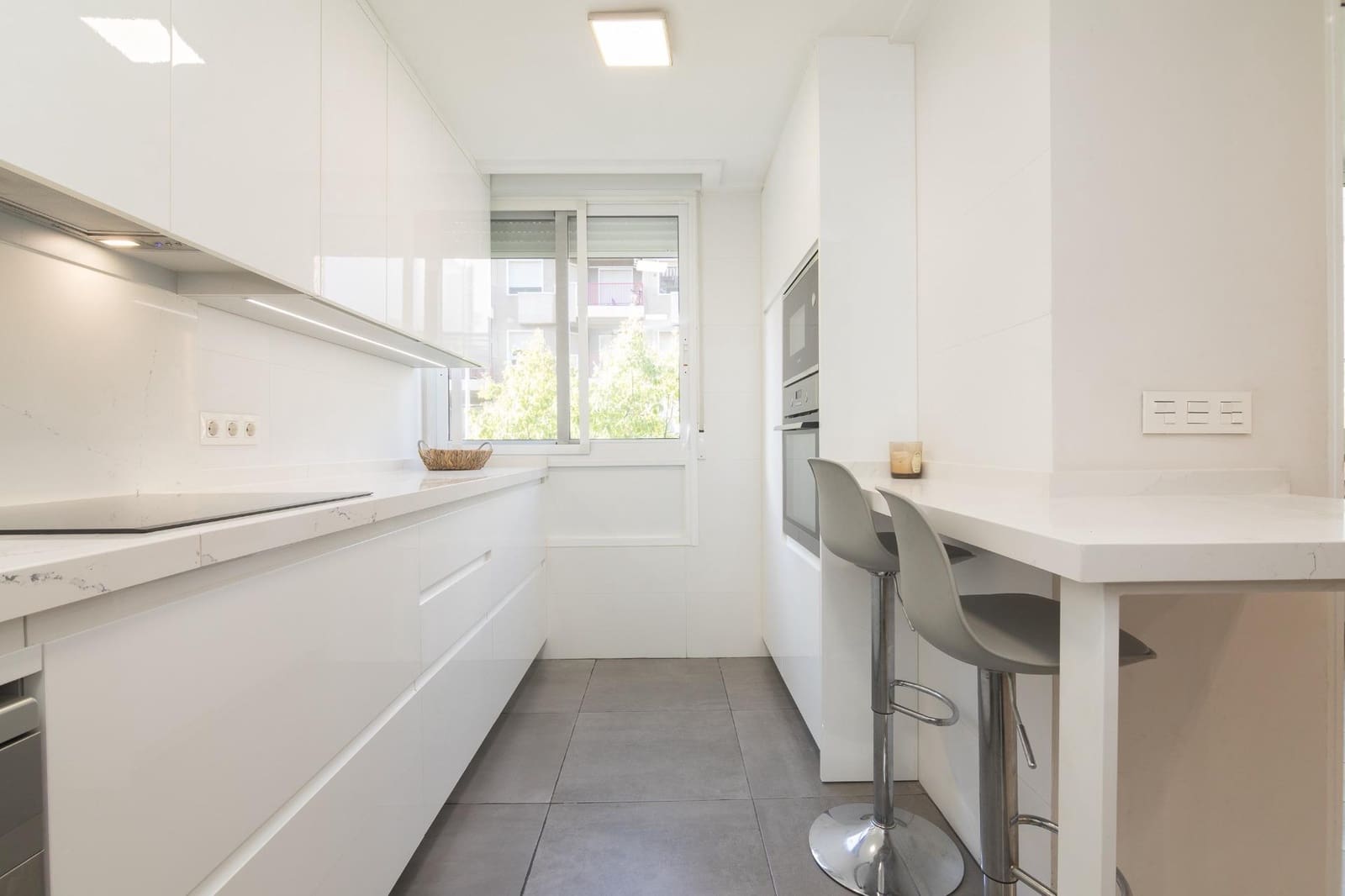 4 slaapkamer Flat te huur in Elche / Elx - € 1.200 (Ref: 9778269)