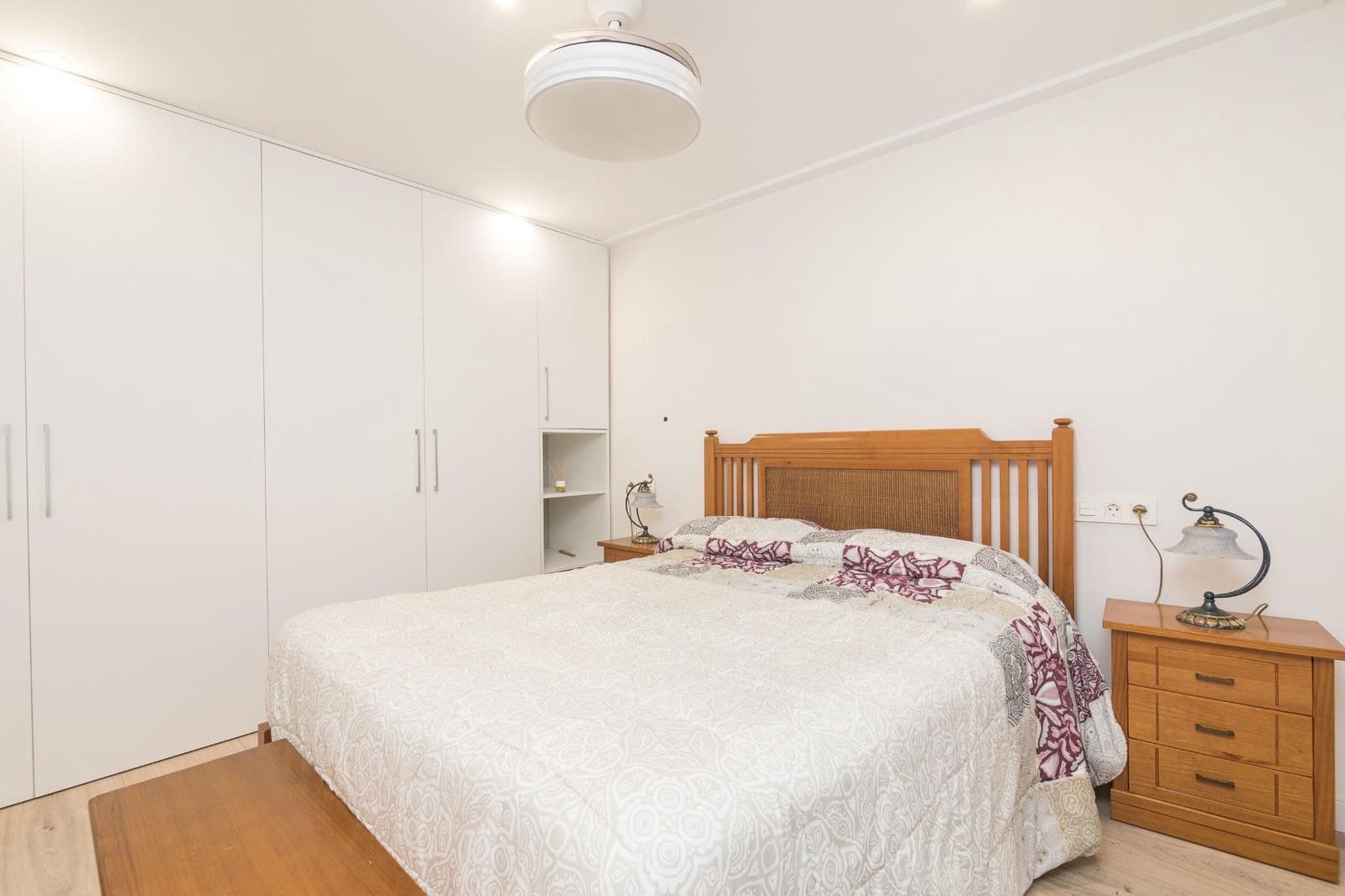 4 slaapkamer Flat te huur in Elche / Elx - € 1.200 (Ref: 9778269)