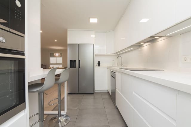 4 slaapkamer Flat te huur in Altabix, Elche / Elx - € 1.200 (Ref: 9778269)