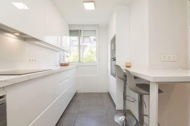 4 slaapkamer Flat te huur in Altabix, Elche / Elx - € 1.200 (Ref: 9778269)