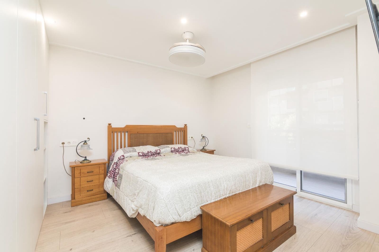 4 slaapkamer Flat te huur in Elche / Elx - € 1.200 (Ref: 9778269)