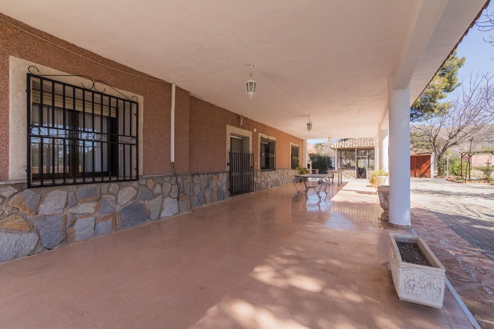 5 sypialnia Willa na sprzedaż w Redovan z basenem garażem - 375 000 € (Ref: 9780683)