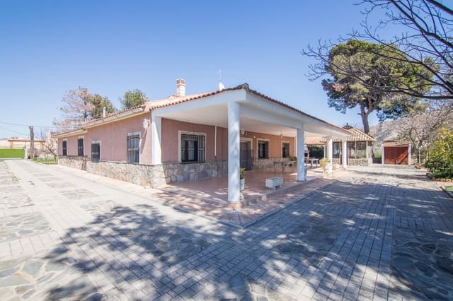 5 sovrum Villa till salu i Redován med pool garage - 375 000 € (Ref: 9780683)