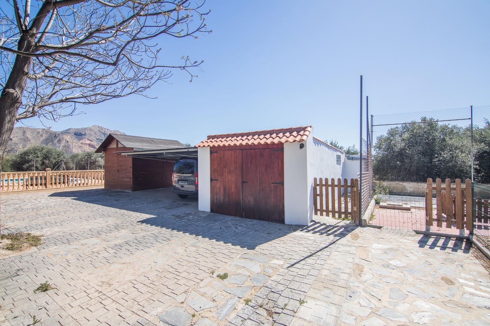 5 sypialnia Willa na sprzedaż w Redovan z basenem garażem - 375 000 € (Ref: 9780683)