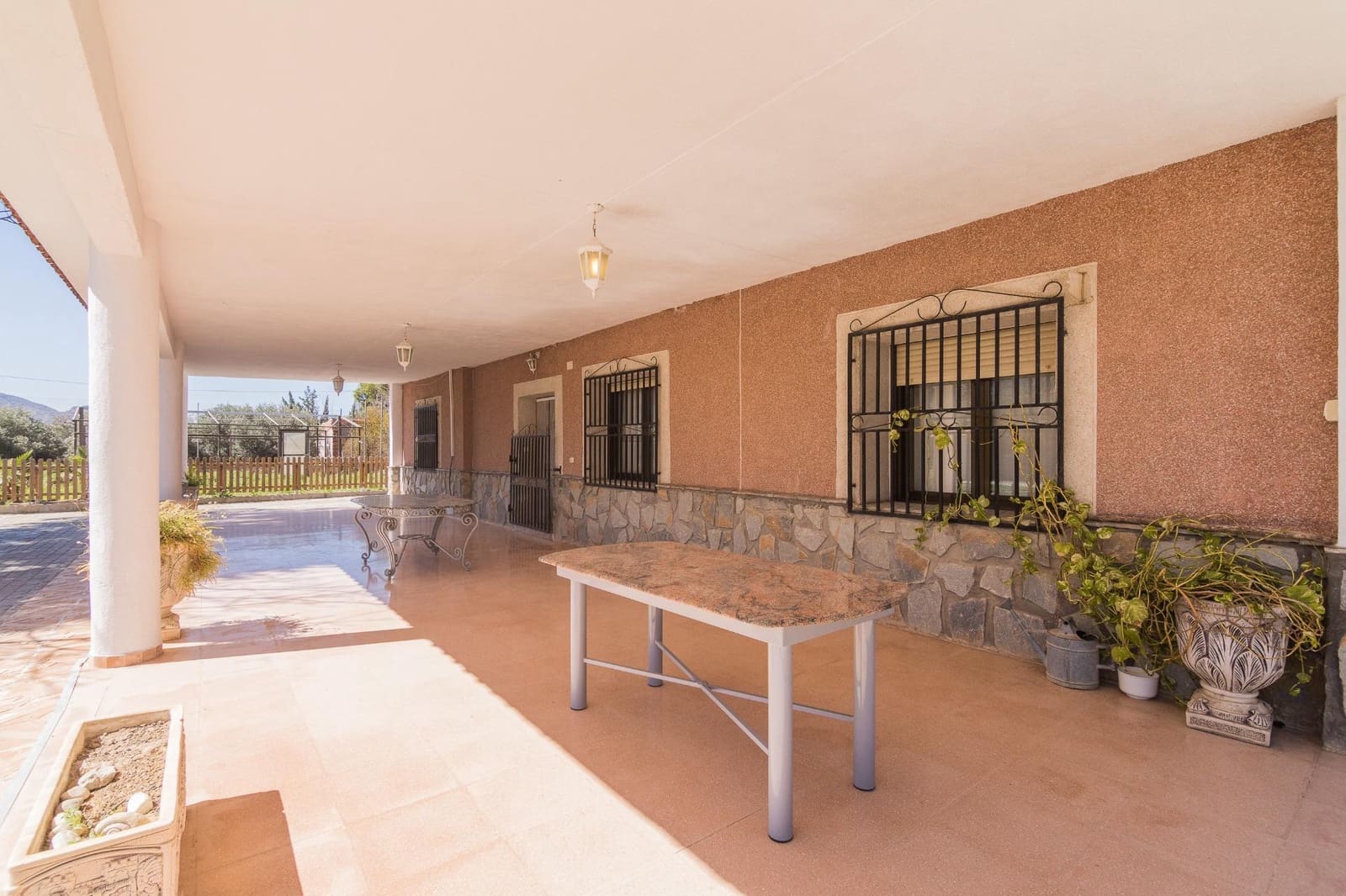 5 sypialnia Willa na sprzedaż w Redovan z basenem garażem - 375 000 € (Ref: 9780683)