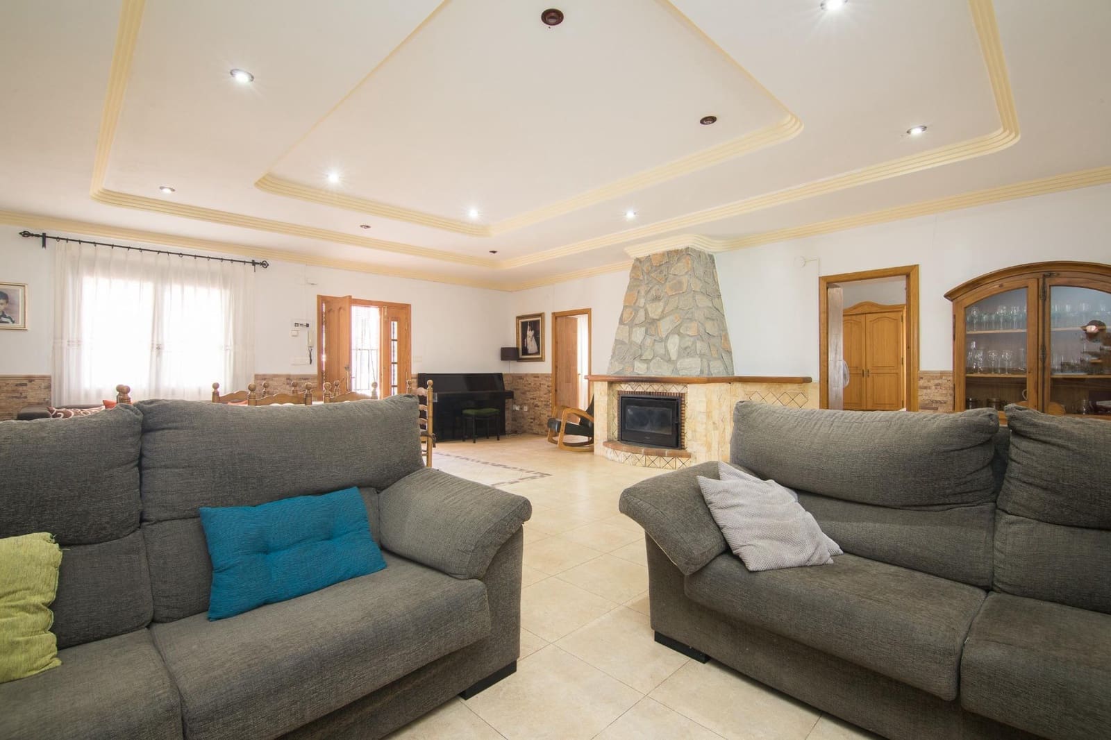 5 sypialnia Willa na sprzedaż w Redovan z basenem garażem - 375 000 € (Ref: 9780683)