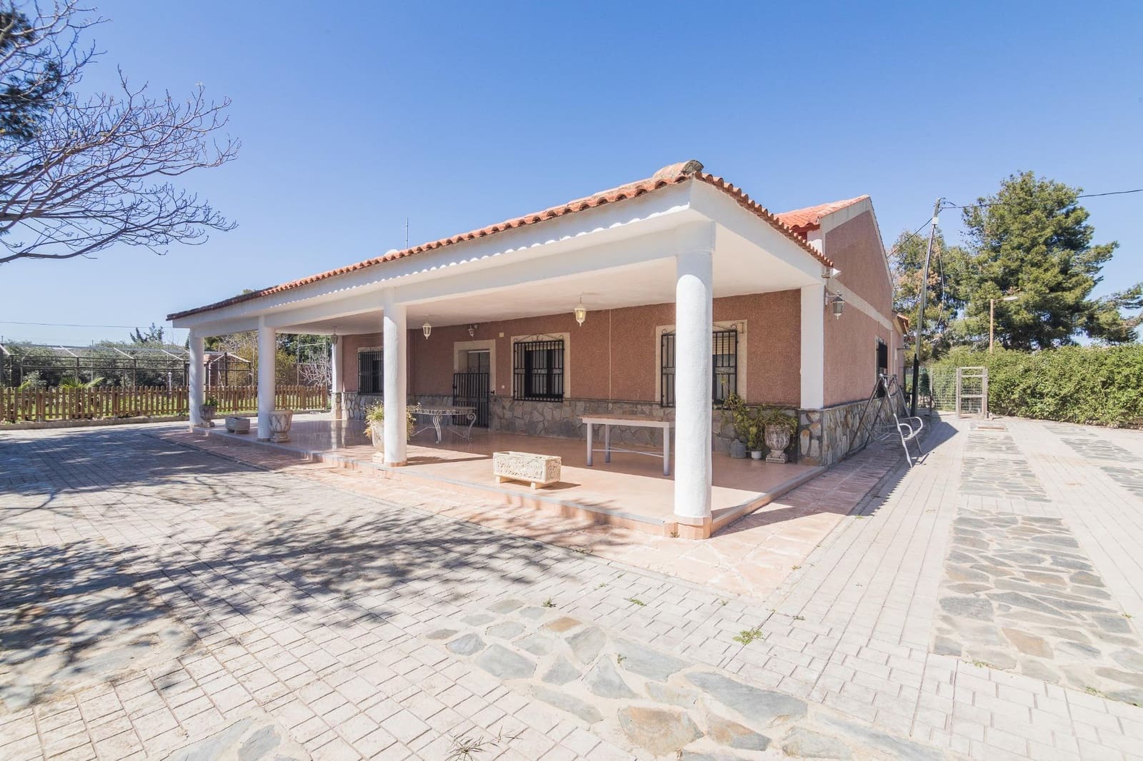 5 sypialnia Willa na sprzedaż w Redovan z basenem garażem - 375 000 € (Ref: 9780683)