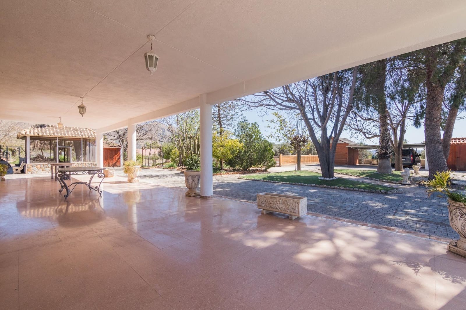 5 sypialnia Willa na sprzedaż w Redovan z basenem garażem - 375 000 € (Ref: 9780683)