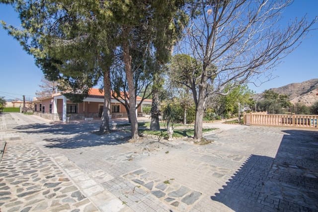 5 sovrum Villa till salu i Redován med pool garage - 375 000 € (Ref: 9780683)