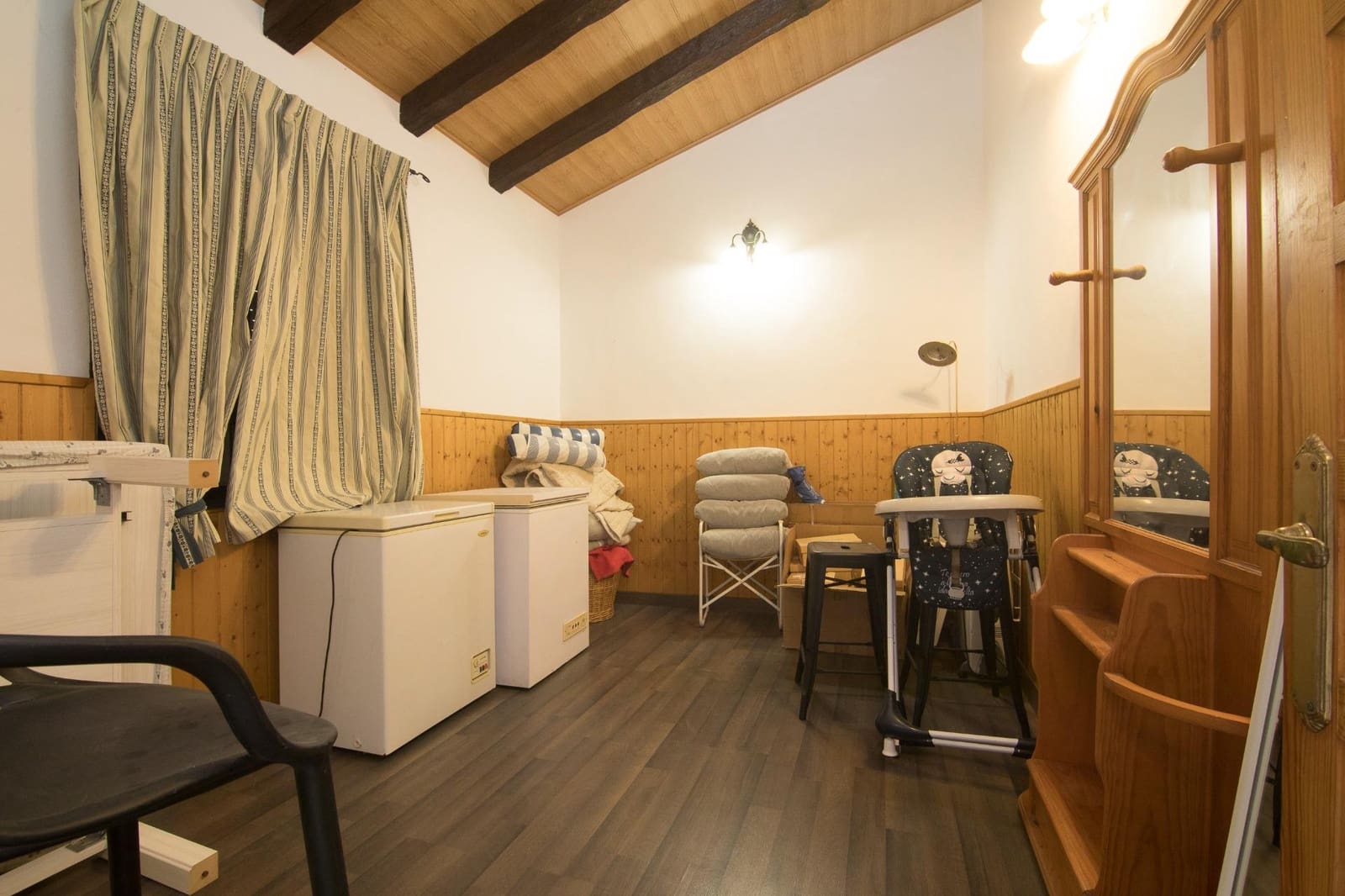 5 sypialnia Willa na sprzedaż w Redovan z basenem garażem - 375 000 € (Ref: 9780683)