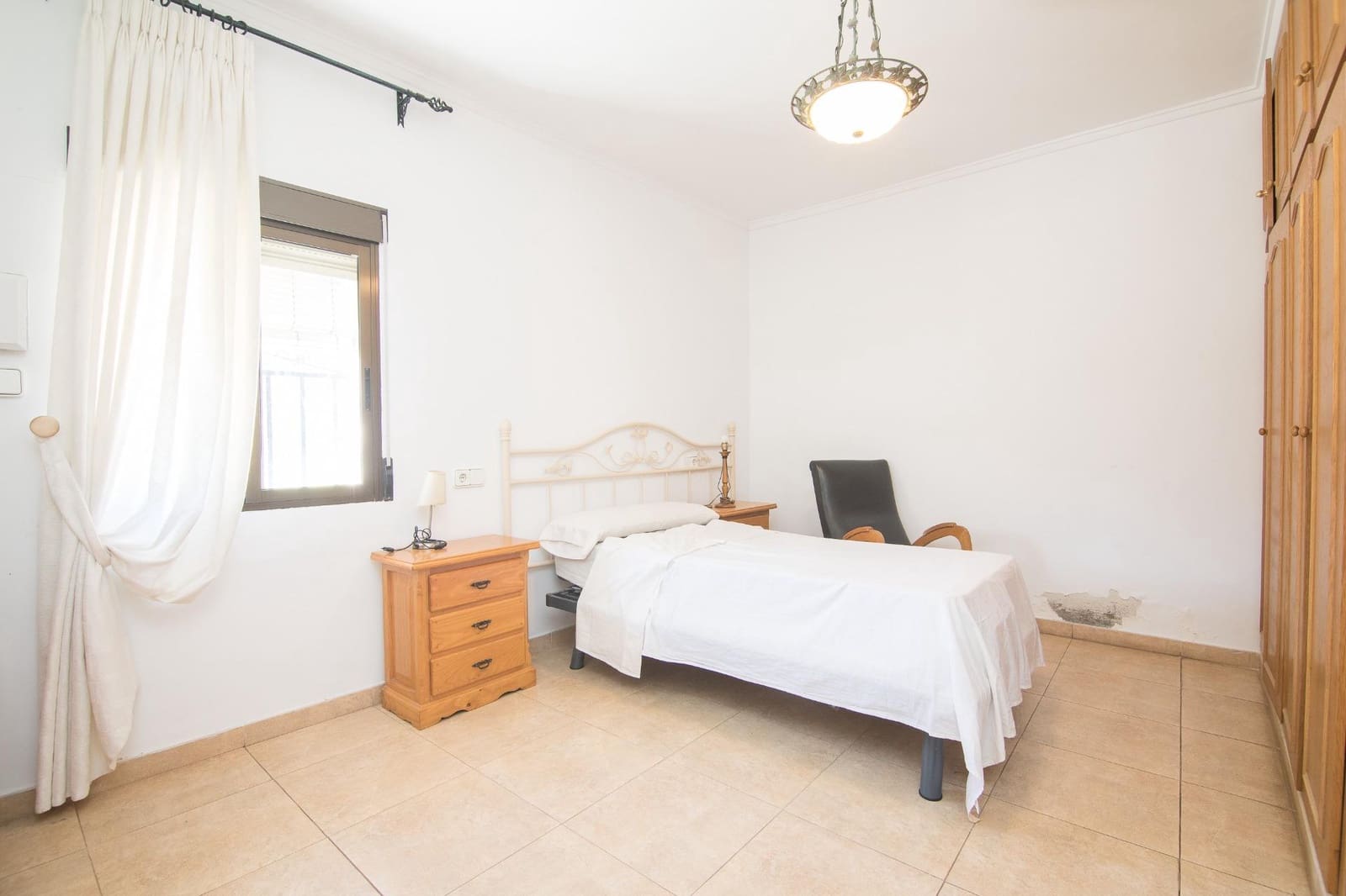 5 sypialnia Willa na sprzedaż w Redovan z basenem garażem - 375 000 € (Ref: 9780683)