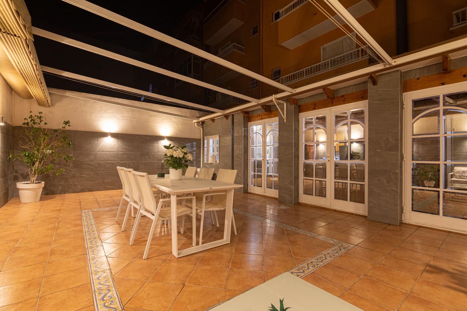 3 bedroom Apartment for sale in Elche / Elx - € 245,000 (Ref: 9813348)