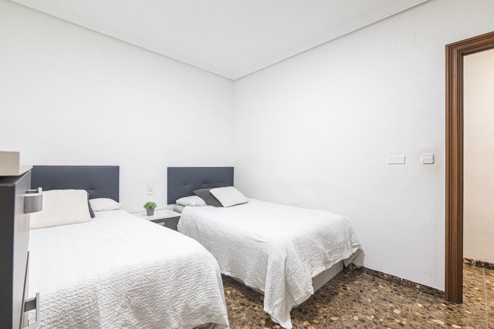 3 bedroom Apartment for sale in Elche / Elx - € 245,000 (Ref: 9813348)