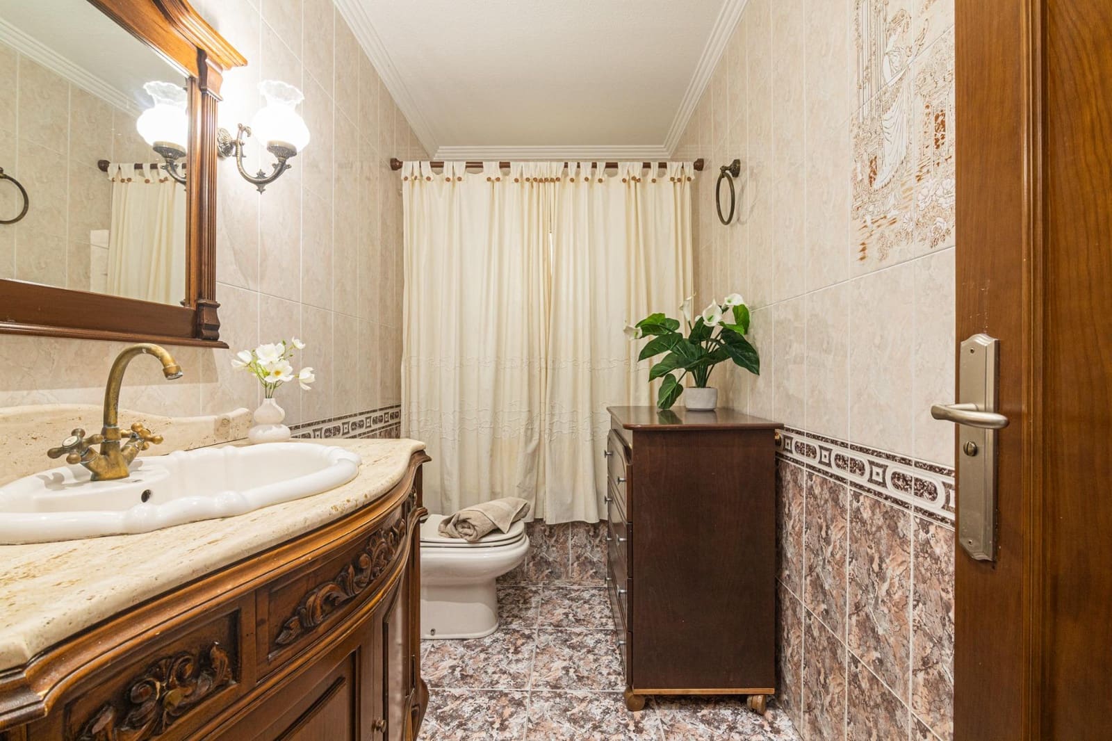 3 bedroom Apartment for sale in Elche / Elx - € 245,000 (Ref: 9813348)