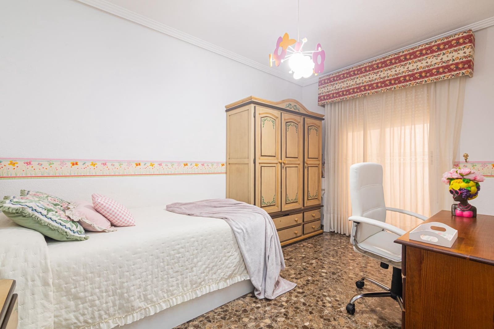 3 bedroom Apartment for sale in Elche / Elx - € 245,000 (Ref: 9813348)