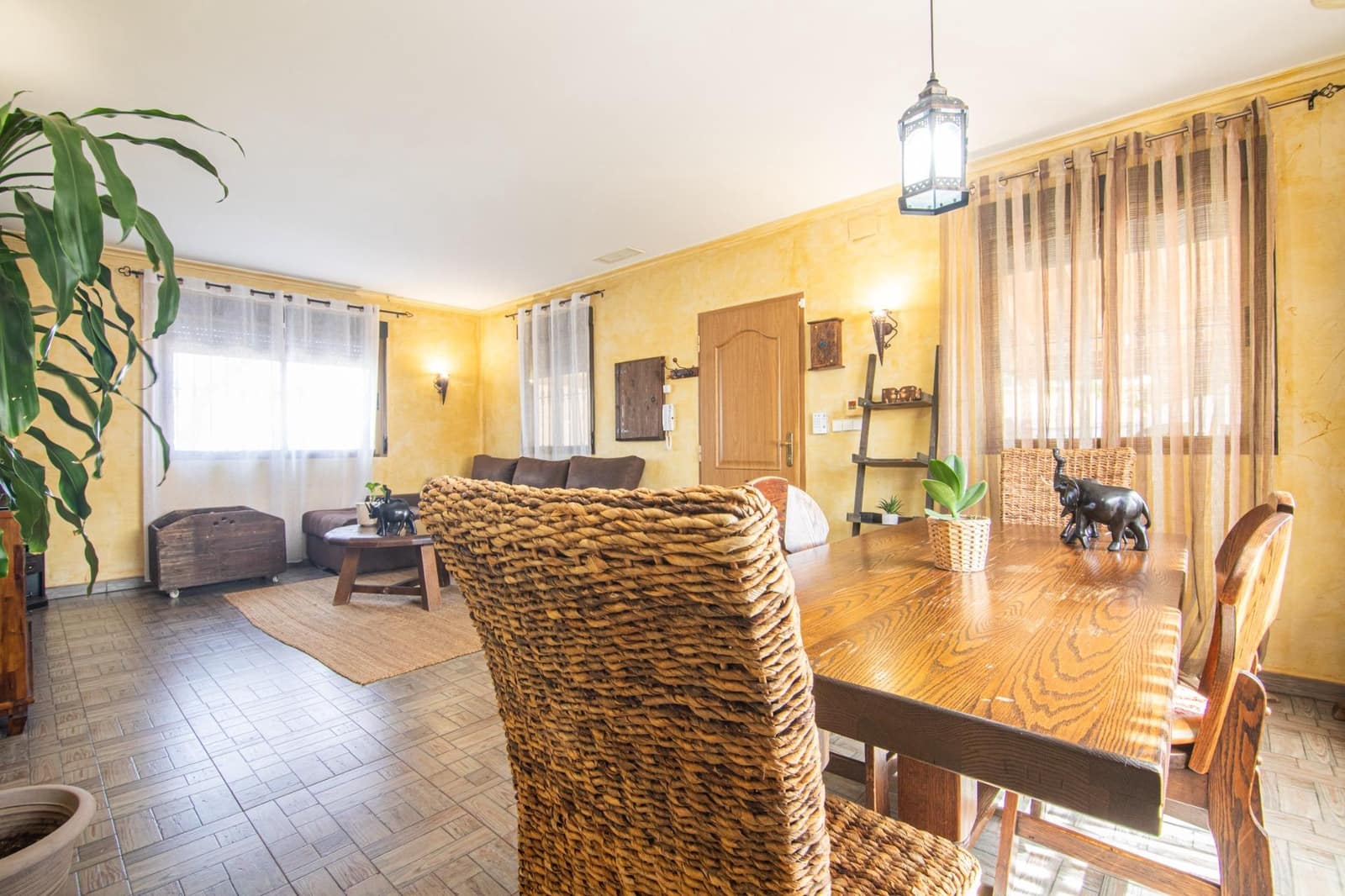 4 bedroom Villa for sale in Elche / Elx with pool garage - € 395,000 (Ref: 9927516)