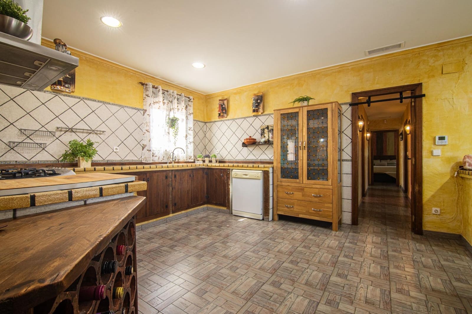 4 bedroom Villa for sale in Elche / Elx with pool garage - € 395,000 (Ref: 9927516)