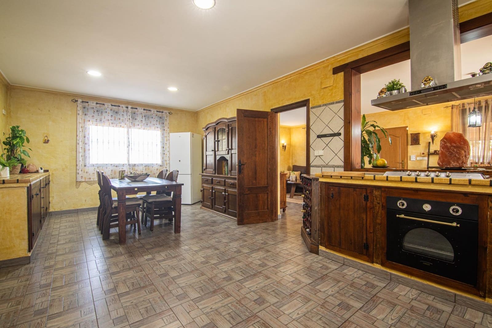 4 bedroom Villa for sale in Elche / Elx with pool garage - € 395,000 (Ref: 9927516)