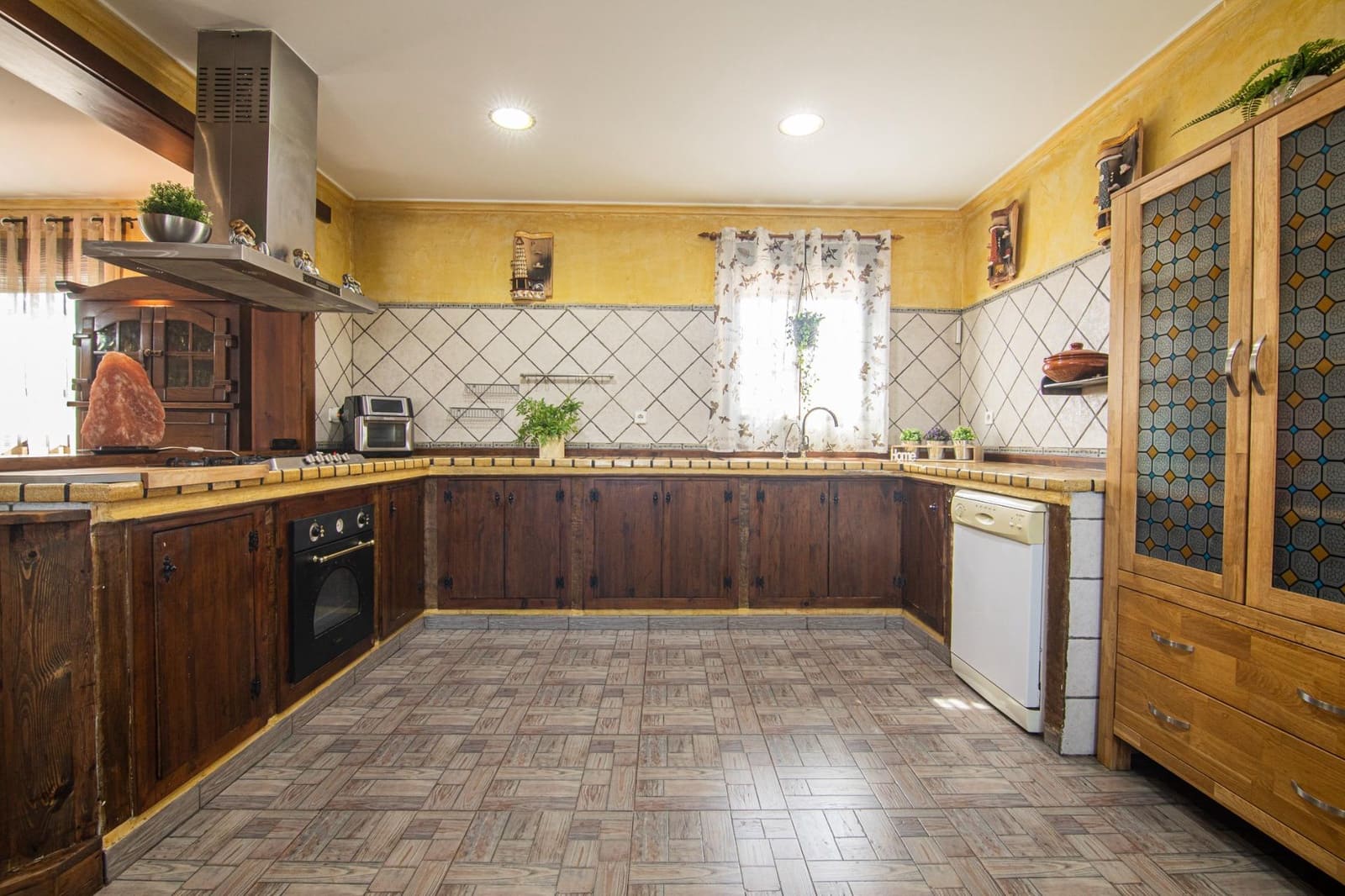 4 bedroom Villa for sale in Elche / Elx with pool garage - € 395,000 (Ref: 9927516)