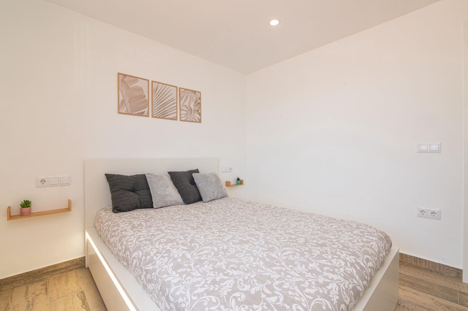 Chalet de 3 habitaciones en San Fulgencio en venta con piscina garaje - 265.000 € (Ref: 9966723)