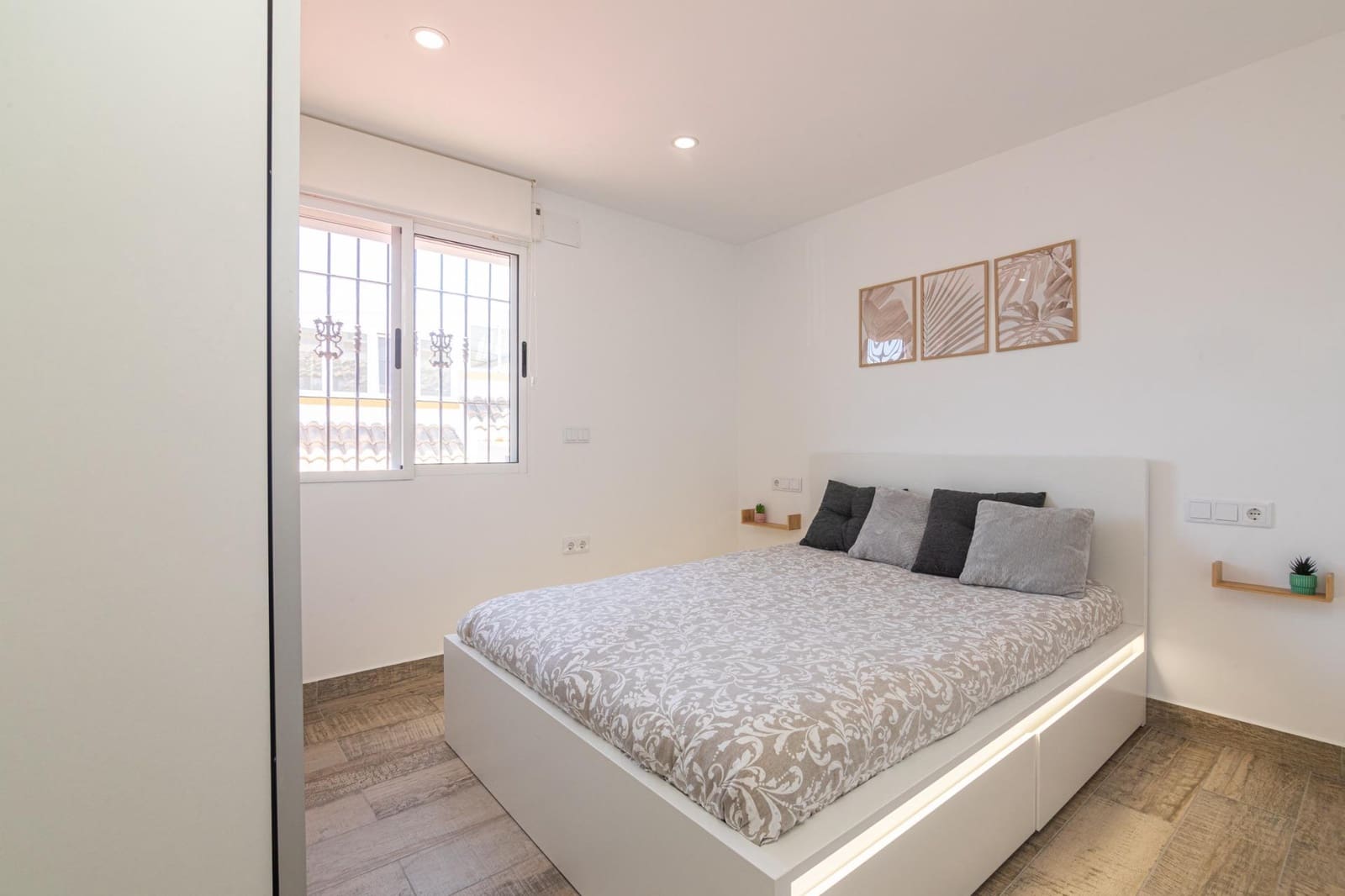 Chalet de 3 habitaciones en San Fulgencio en venta con piscina garaje - 265.000 € (Ref: 9966723)