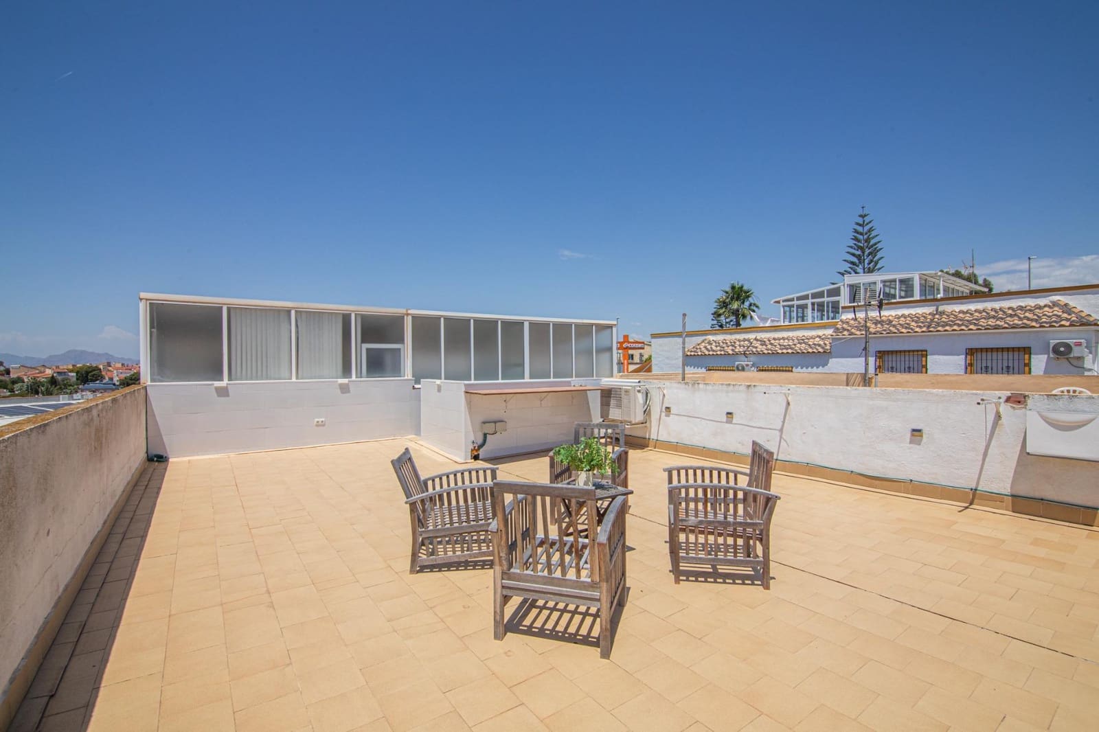 Chalet de 3 habitaciones en San Fulgencio en venta con piscina garaje - 265.000 € (Ref: 9966723)