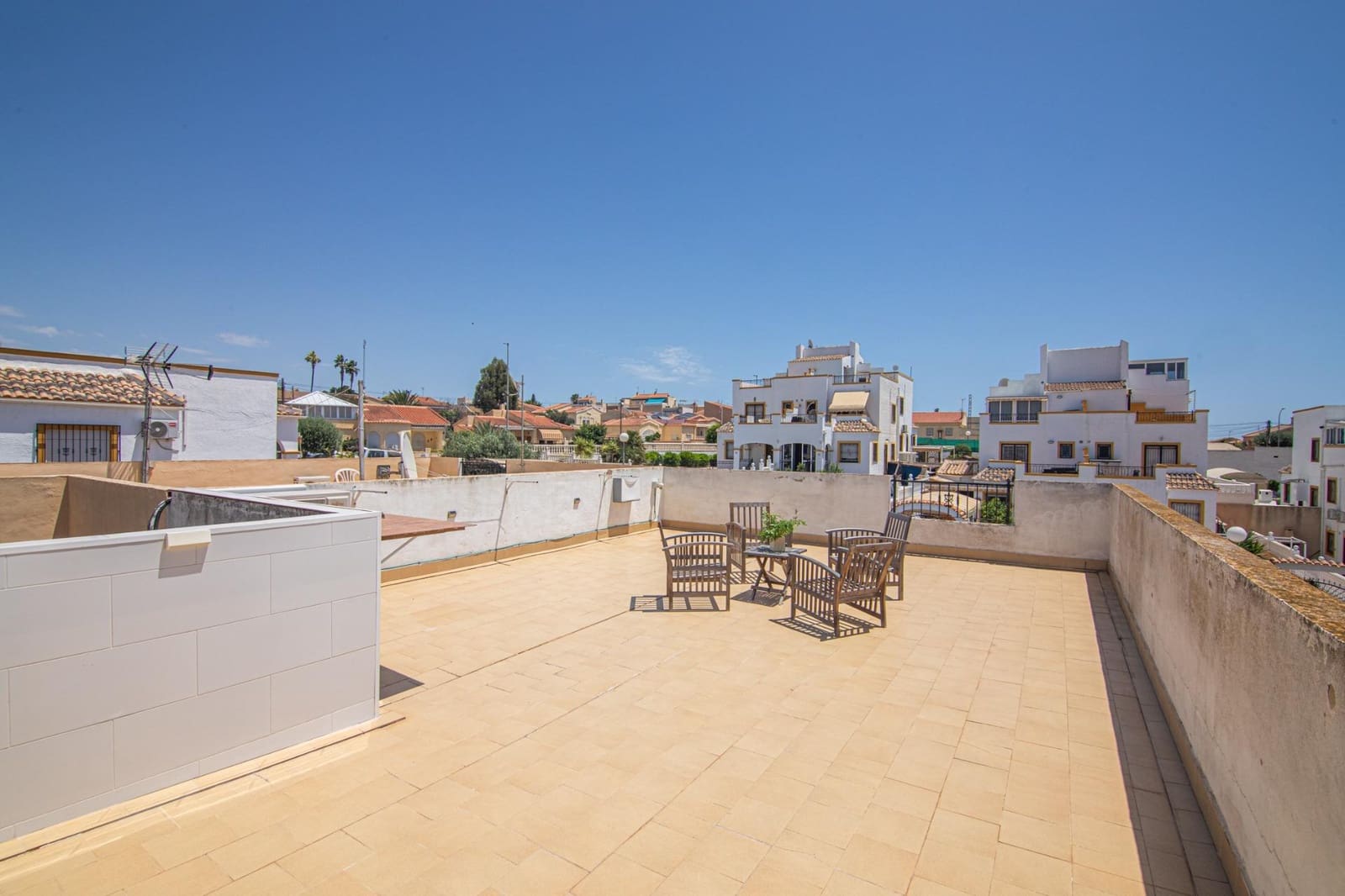 Chalet de 3 habitaciones en San Fulgencio en venta con piscina garaje - 265.000 € (Ref: 9966723)