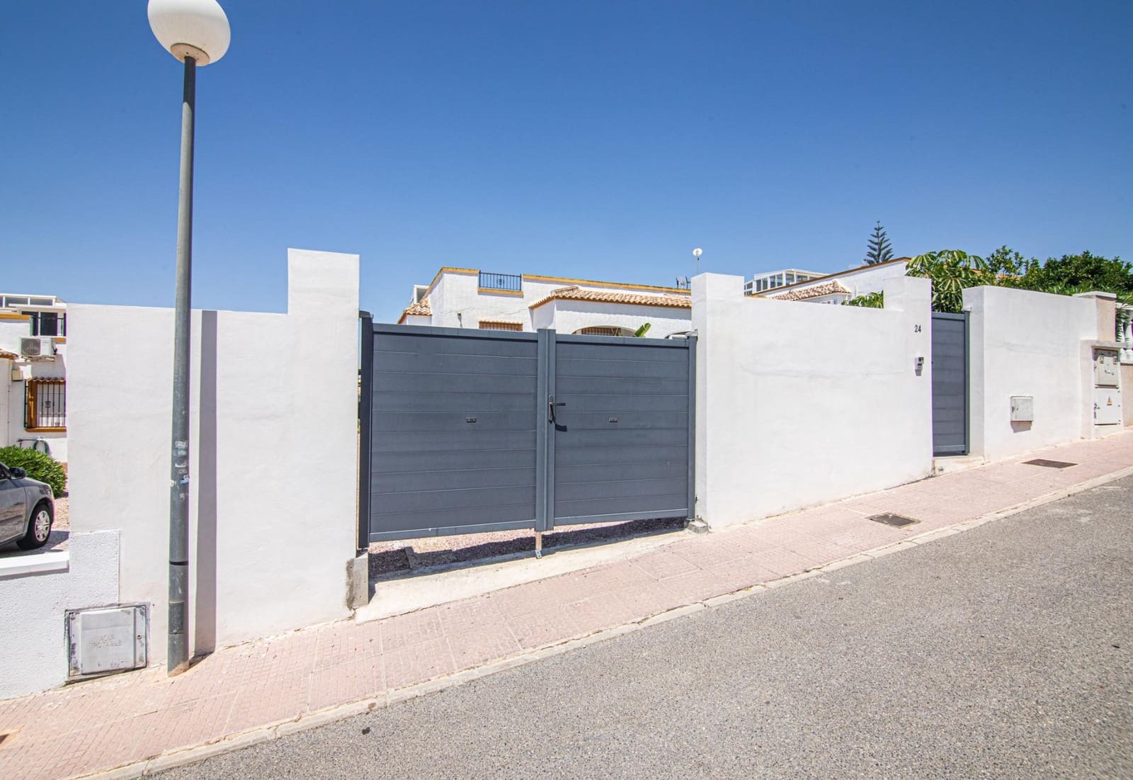 Chalet de 3 habitaciones en San Fulgencio en venta con piscina garaje - 265.000 € (Ref: 9966723)