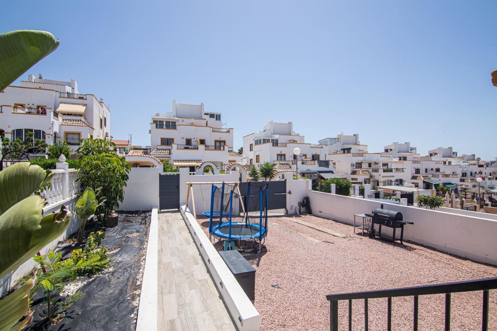 Chalet de 3 habitaciones en San Fulgencio en venta con piscina garaje - 265.000 € (Ref: 9966723)