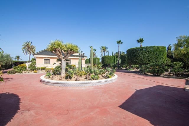 6 slaapkamer Villa te koop in Perleta, Elche / Elx met garage - € 585.000 (Ref: 9990797)