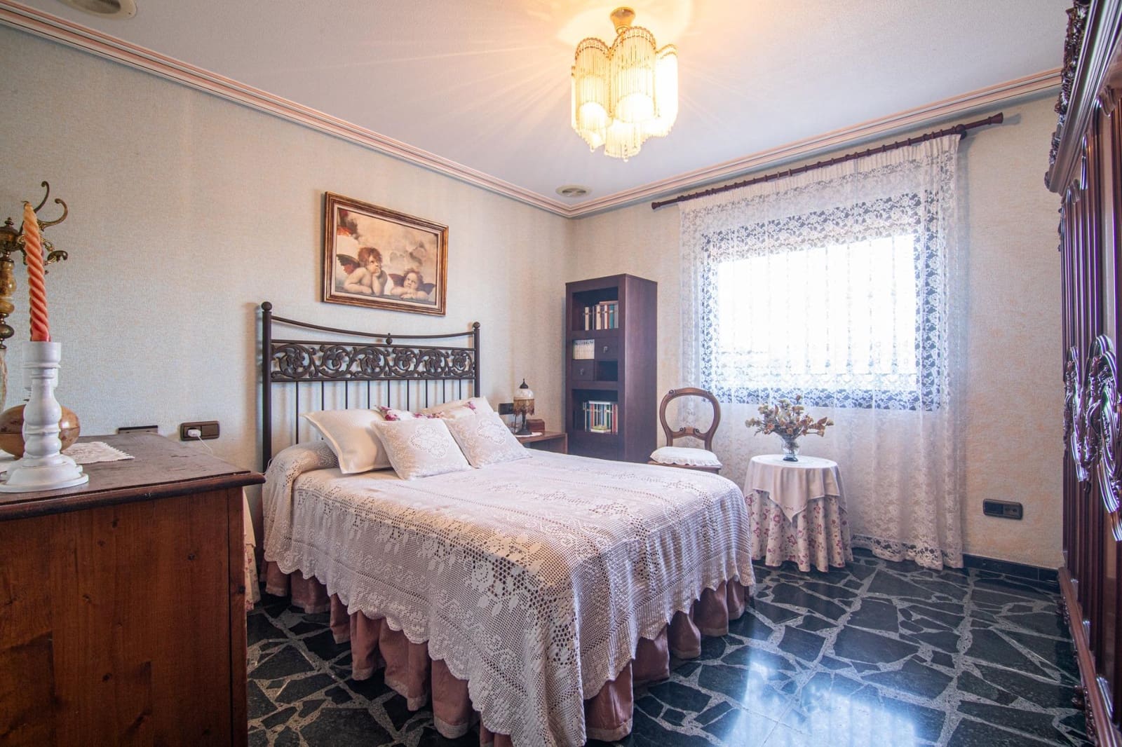 Chalet de 6 habitaciones en Perleta en venta con garaje - 585.000 € (Ref: 9990797)