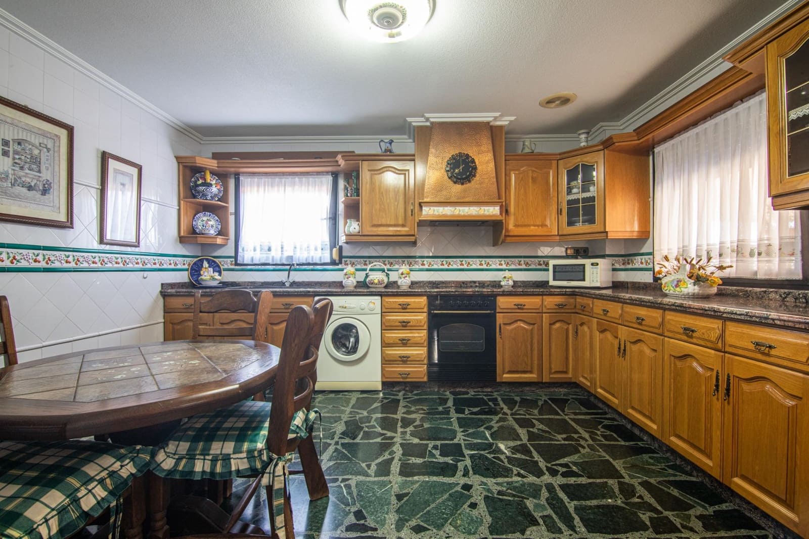 Chalet de 6 habitaciones en Perleta en venta con garaje - 585.000 € (Ref: 9990797)