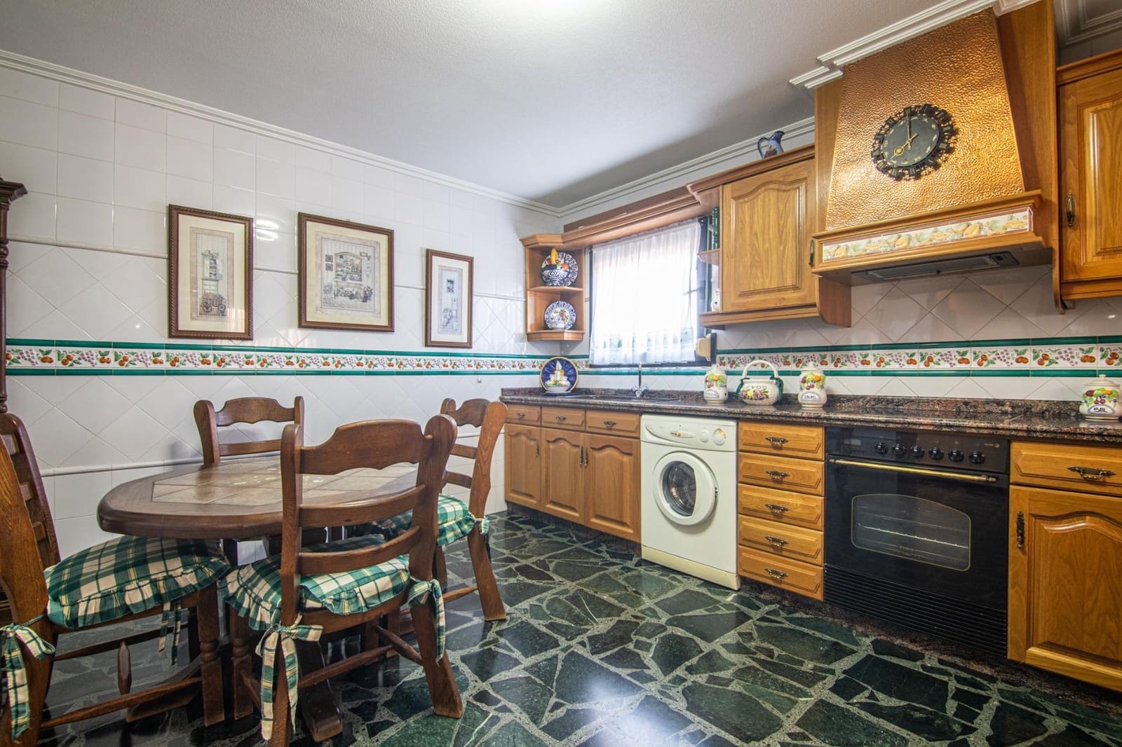 Chalet de 6 habitaciones en Perleta en venta con garaje - 585.000 € (Ref: 9990797)