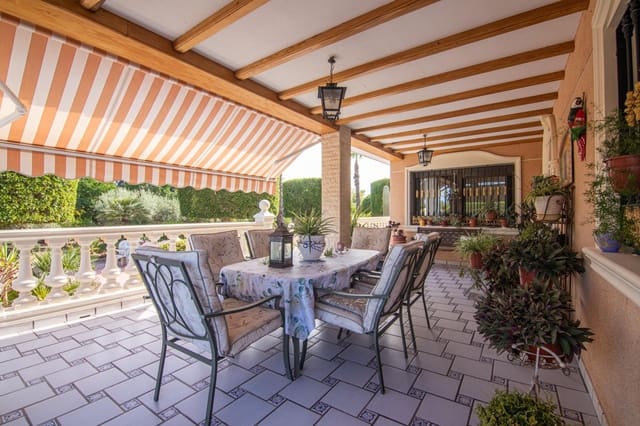6 slaapkamer Villa te koop in Perleta, Elche / Elx met garage - € 585.000 (Ref: 9990797)