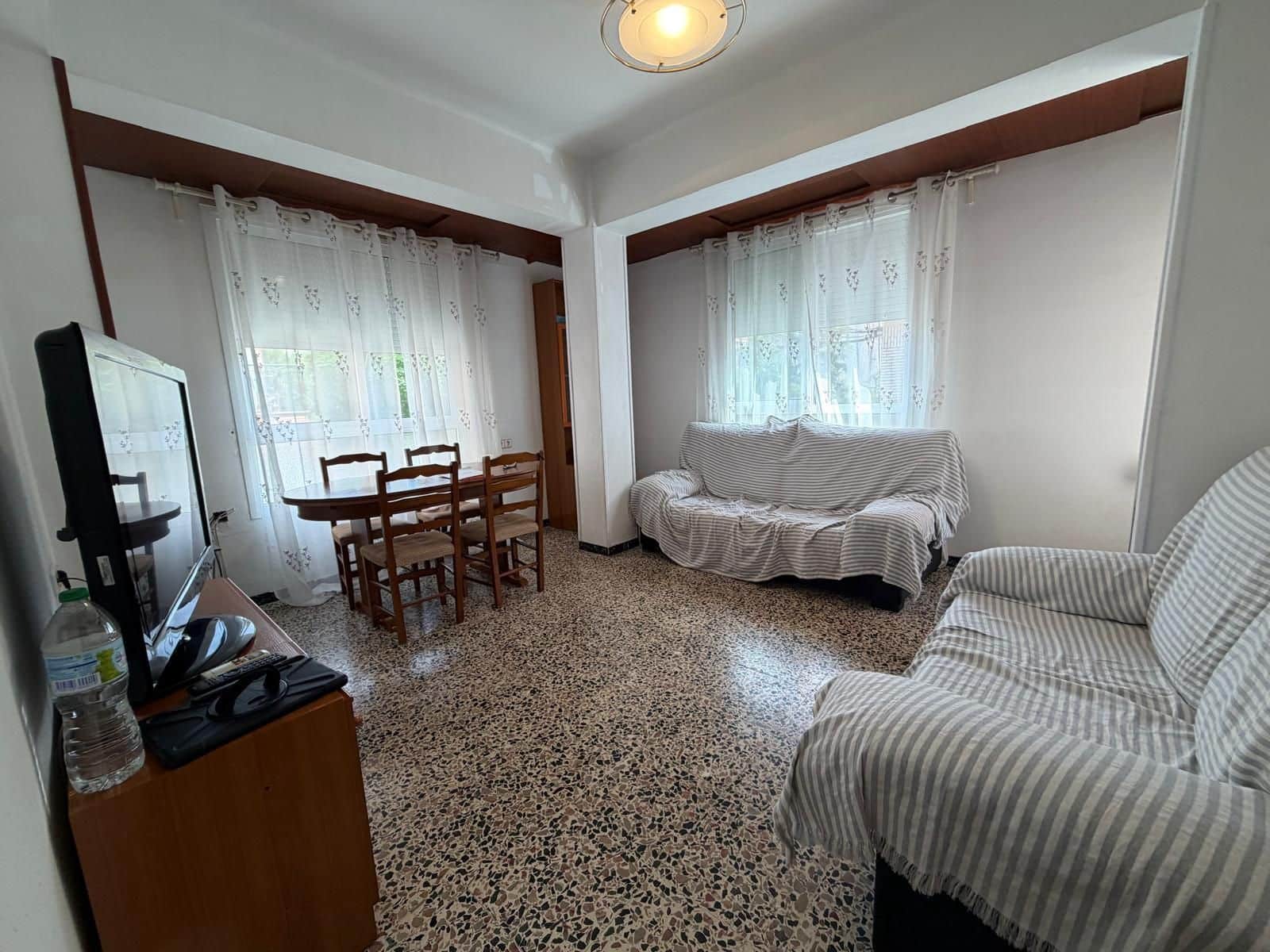 Piso de 3 habitaciones en Aguilas en venta - 130.000 € (Ref: 10010341)