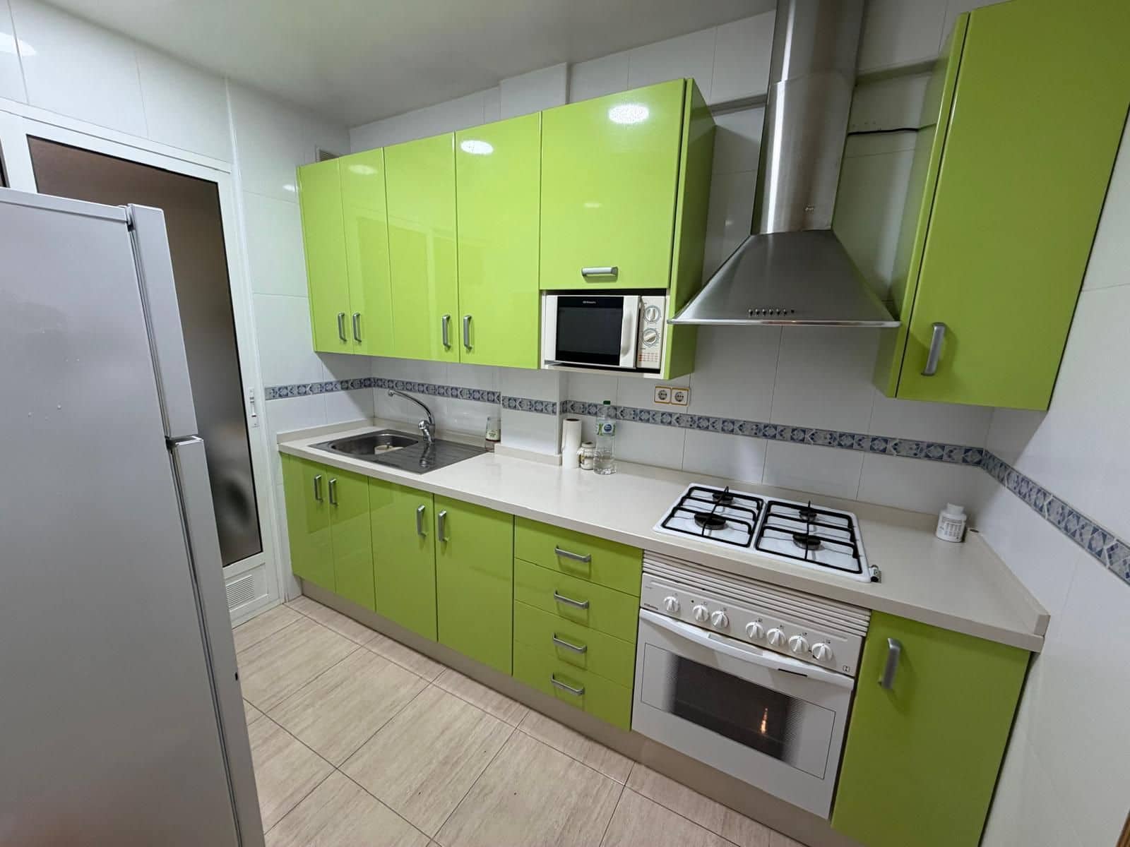 Piso de 3 habitaciones en Aguilas en venta - 130.000 € (Ref: 10010341)